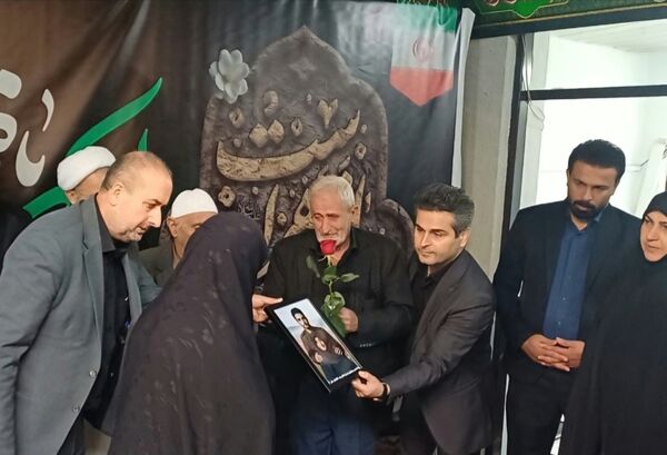 اشک و افتخار در شهرداری خشکبیجار؛ آیین ویژه دهه فاطمیه برای مادران شهدا