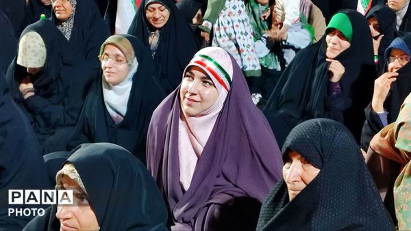 نود و نهمین شب تجمعات مردمی شهرستان نجف‌آباد؛ جلوه‌ای از بصیرت و همبستگی