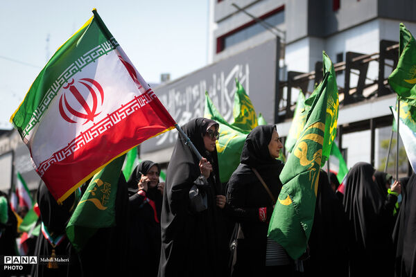 رزمایش بزرگ «دختران جان‌فدای ایران» - 3