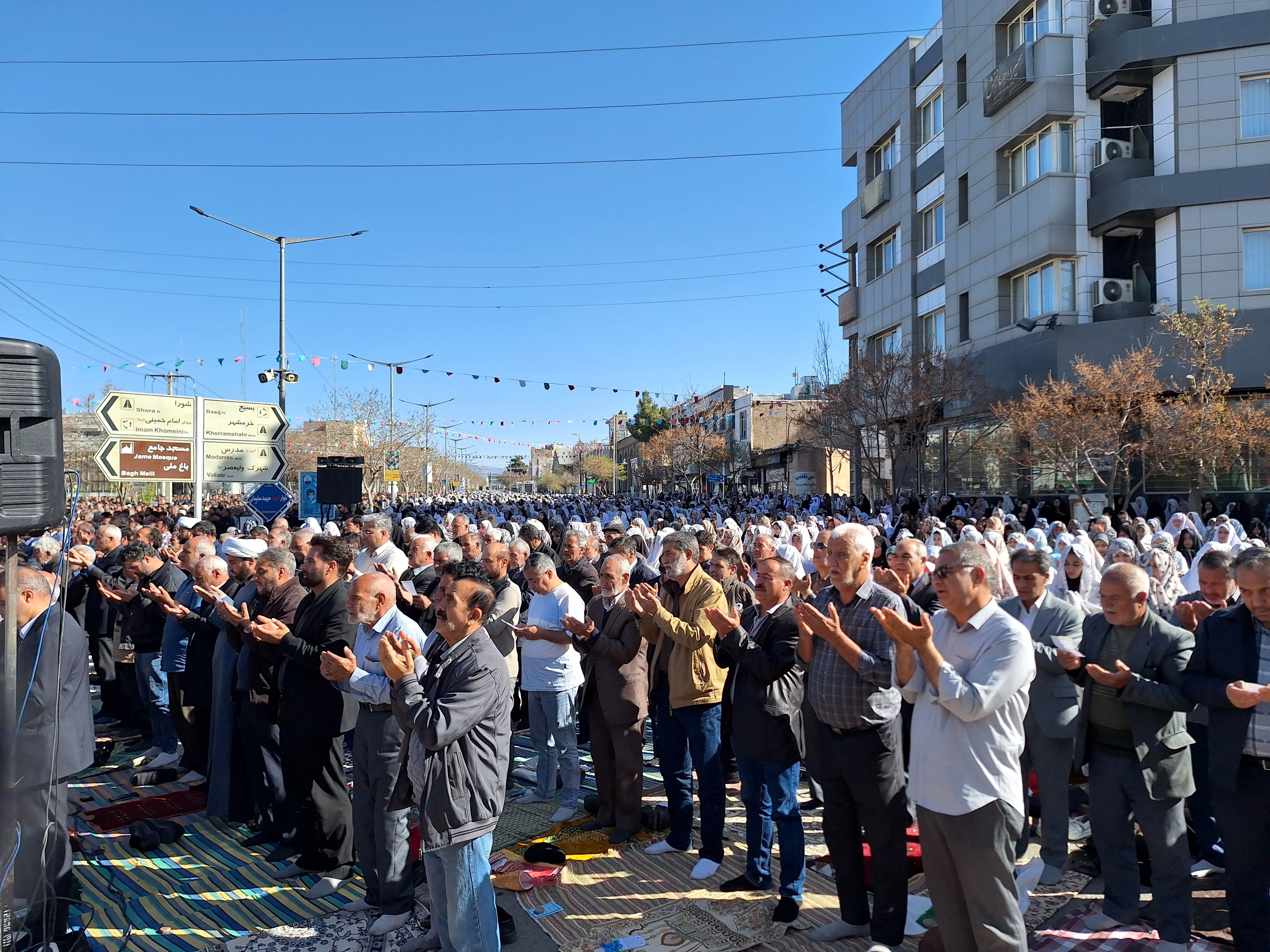 شکوه بندگی در قاب پانا 