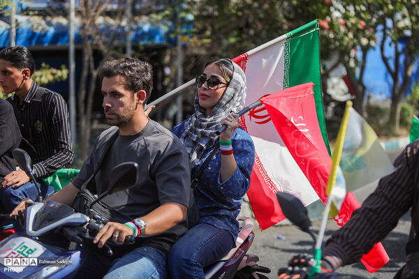 رزمایش موتور سواران جان‌فدای ایران