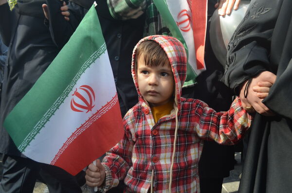 راهپیمائی باشکوه 13 آبان در تهران