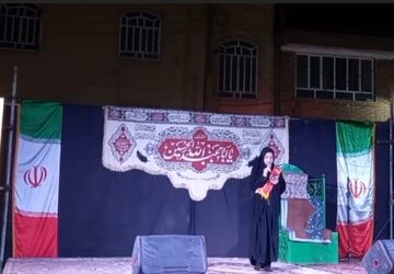 مراسم تجلیل از خانواده‌های شهدای میناب در دبستان شهید بستانی