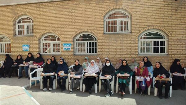 جشن روز معلم دبیرستان شهیده محبوبه دانش 