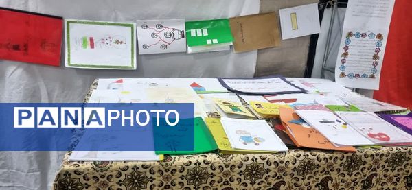 نمایشگاه دهه فجر در دبستان خاتم‌الانبیاء (ص)
