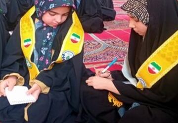 اعتکاف دانش آموزی  از قاب خبرنگار پانا 