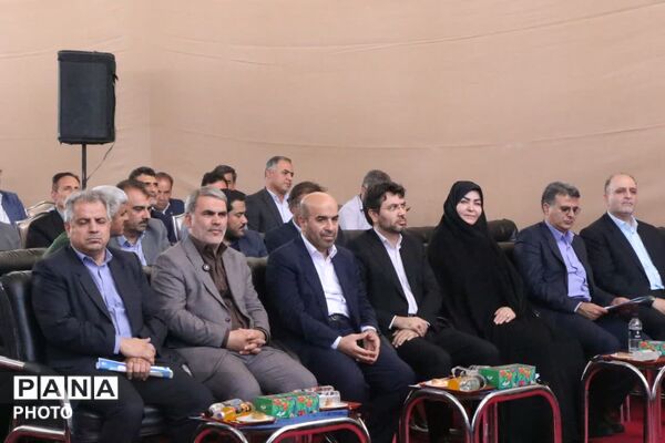 افتتاح ۲۰ مگاوات از ظرفیت ۲۰۰ مگاواتی نیروگاه خورشیدی «ثمین مه‌ولات»