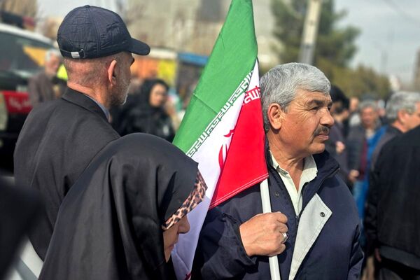 خروش مردمی در خیابان‌های رباط‌کریم در 22بهمن