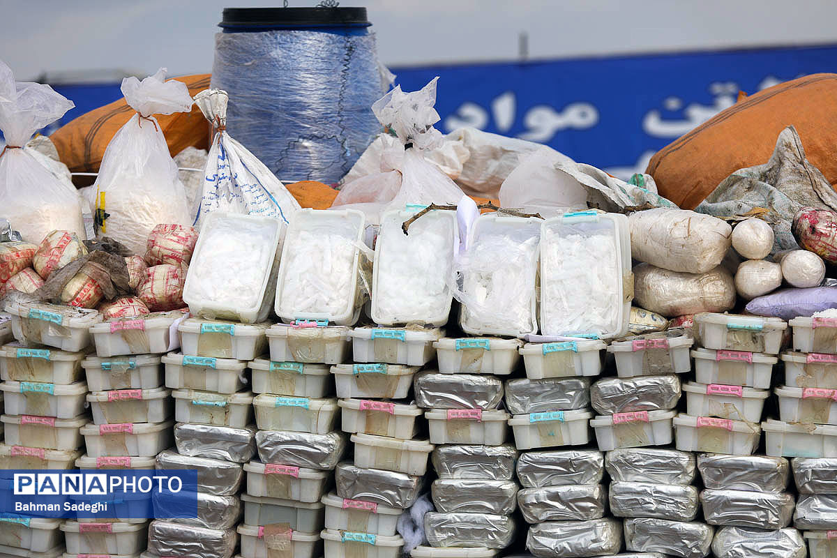 کشف ۳ تن مواد موادمخدر و یک میلیون لیتر سوخت قاچاق توسط مرزبانان