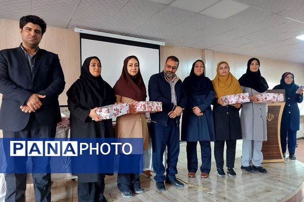  نشست هم‌اندیشی مراقبین سلامت با محوریت ارتقای سبک زندگی سالم در ملارد