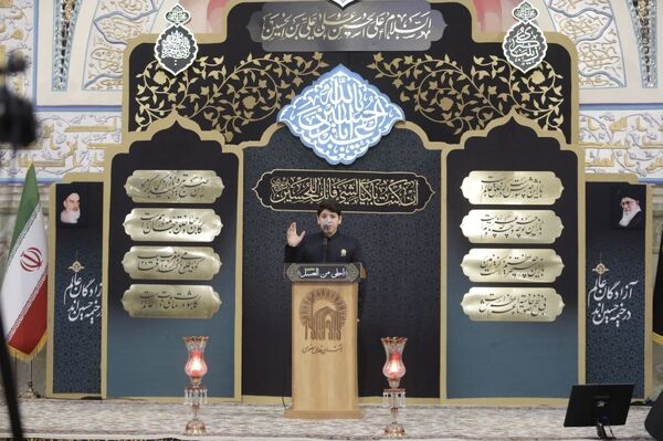 مراسم احلی من العسل در جوار حرم مطهر امام هشتم شیعیان(ع)