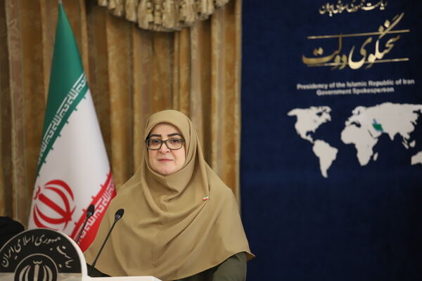 دولت دکتر پزشکیان در روزهای سخت نشان داد که کنار مردم می‌ایستد