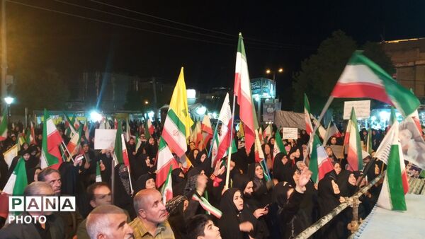 مردم انقلابی نورآباد در هفتاد و نهمین شب ، محکم تر و استوار تر از شب های قبل
