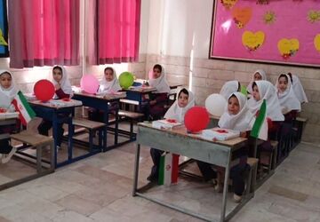  طنین زنگ شکوفه‌ها در مدارس زارچ؛ آغاز مسیر علم‌آموزی ۴۵۳ نوآموز