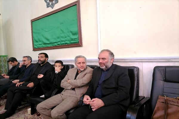 محفل انس با قرآن فرهنگیان و دانش آموزان خراسان رضوی در یادبود شهید جمهور