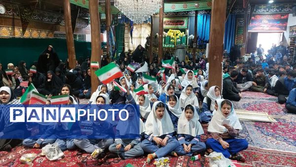 راهپیمایی یوم الله ۱۳ آبان در بلده مازندران