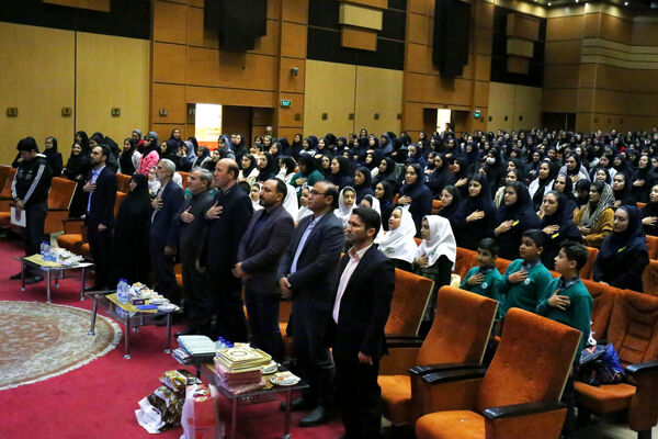 همایش دانش‌آموزان همیار مشاور آذربایجان‌شرقی