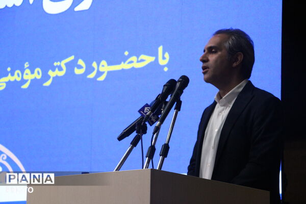 شورای اداری خراسان جنوبی با حضور وزیر کشور