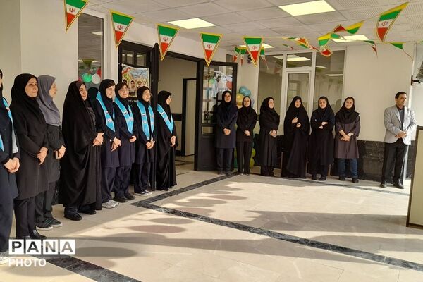 آغاز فصل تازه تعلیم و تربیت در مدرسه‌ای نو؛ افتتاح دبیرستان نمونه دولتی مولود کعبه به دست مدیر آموزش‌وپرورش