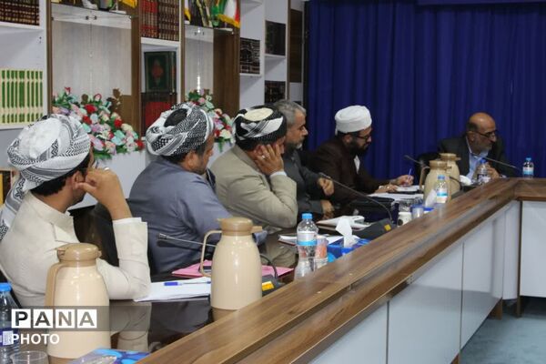 هم‌اندیشی مدیران مرکز بزرگ اسلامی با نماینده ولی فقیه در استان کردستان