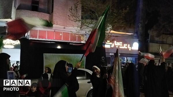 از پیر تا کودک برای حفظ  وطن آمدند-۱
