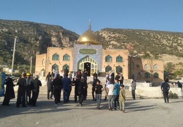 مراسم پیاده روی جاماندگان اربعین حسینی در شهر ایوان برگزار گردید 