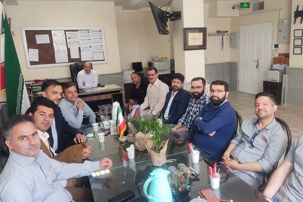 آیین سپاس معلم به مناسبت هفته گرامیداشت مقام معلم توسط دانش آموزان منطقه پردیس