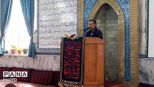 اقامه نماز جمعه عبادی سیاسی در  هفته آخر در اسفند ماه 