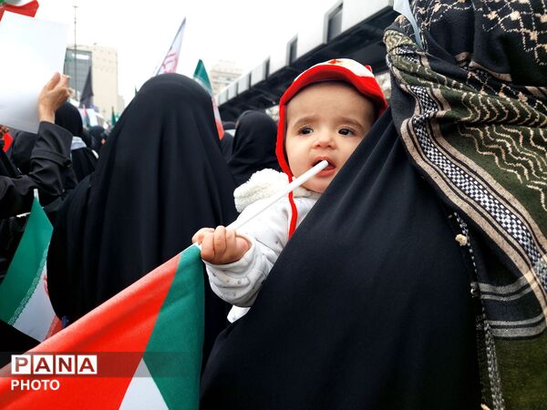اجتماع نوجوانان تشکل های دانش‌آموزی در مشهد