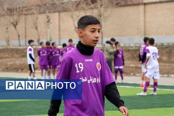 آیین افتتاحیه زمین ورزشی چمن مصنوعی اورین