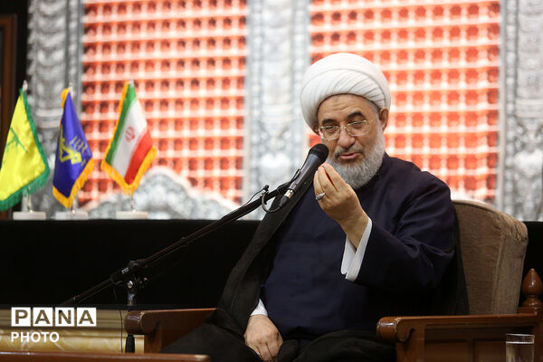 بزرگداشت رهبر شهید انقلاب از سوی نهادهای بین‌المللی در قم