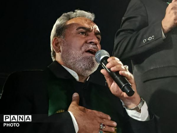 تداوم حضور پرشور مردم سرخس در تجمعات شبانه مردمی در آستانه میلاد امام رضا«ع»