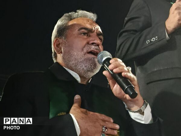 تداوم حضور پرشور مردم سرخس در تجمعات شبانه مردمی در آستانه میلاد امام رضا«ع»
