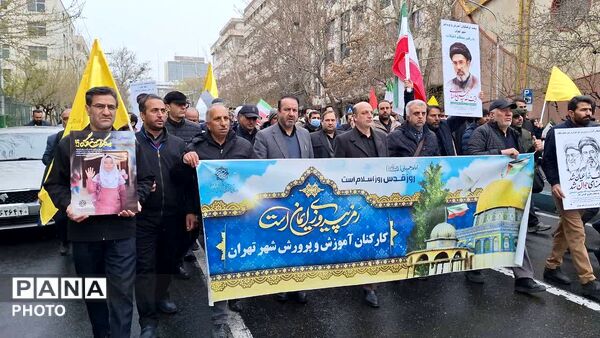 طنین پر شکوه مرگ بر اسرائیل و آمریکا فرهنگیان تهران