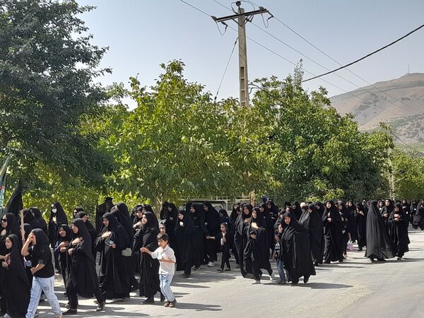 حضور حماسی مردم روستای مارکده در همایش جاماندگان اربعین حسینی
