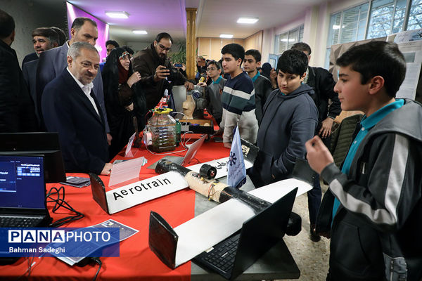 آیین تجلیل از پژوهشگران برتر وزارت آموزش و پرورش