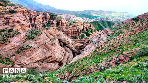 کوه های زیبای تخت پلنگ نیشابور 