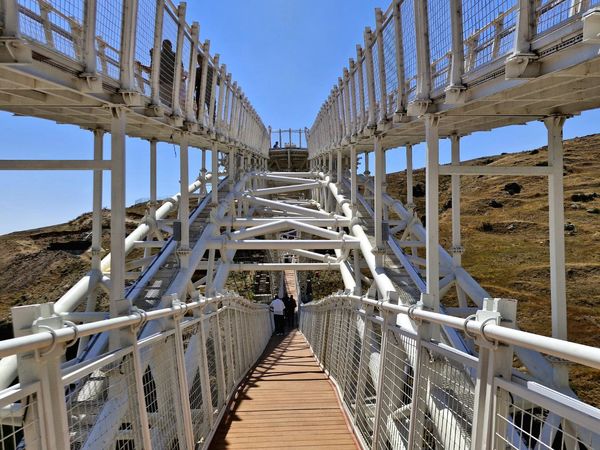پل معلق سه‌طبقه ورگه‌سران؛ شکوه معماری بر فراز دره ورگه سران