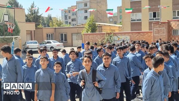 رزمایش نسل امید در دبیرستان شاهد شهید باب‌الله مومنی ناحیه ۴ کرج