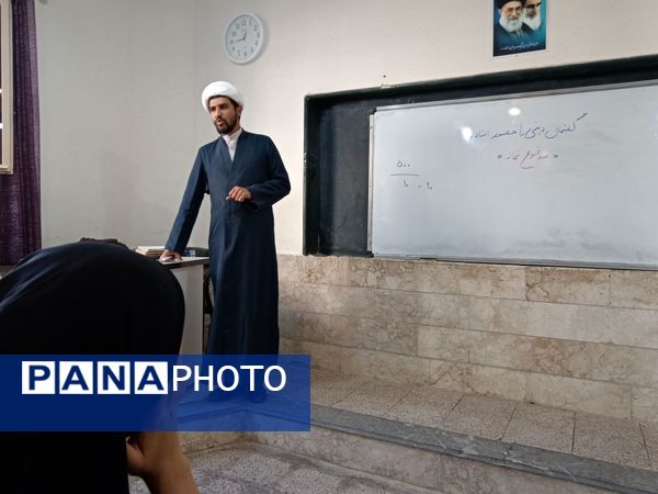 گفتمان دینی در دبیرستان دخترانه فاطمیه کاشمر