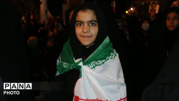 دهه نودی‌ها هم به میدان آمدند