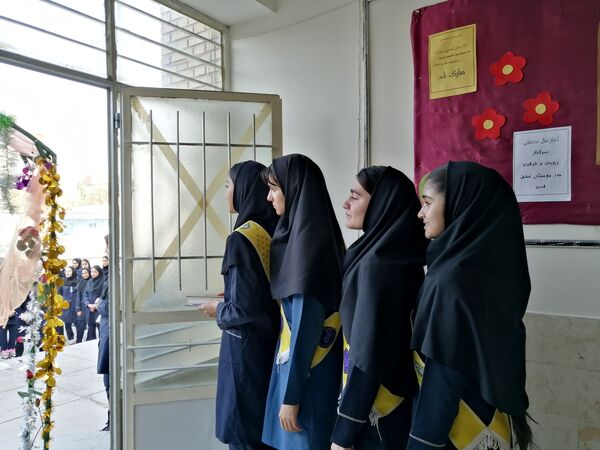 زنگ مهر، آغاز بهار تعلیم و تربیت در دبیرستان شهید هاشمی نژاد نیشابور