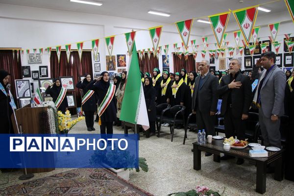 همایش «یاوران انقلاب» پیشتازان هنرستان شهریار تبریز