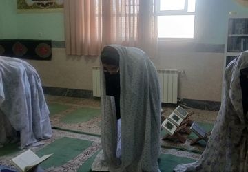 آماده‌سازی محفل عبادی دانش‌آموزان مردانی آذر ناحیه ۲ تبریز