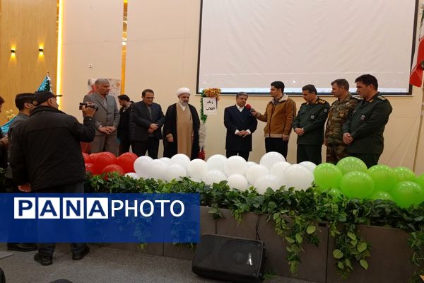 صدای زنگ انقلاب برای آغاز جشنی دوباره