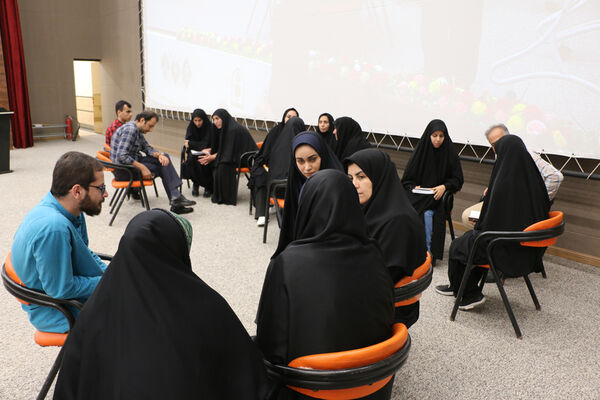 همایش سراسری «ما با هم می آموزیم»