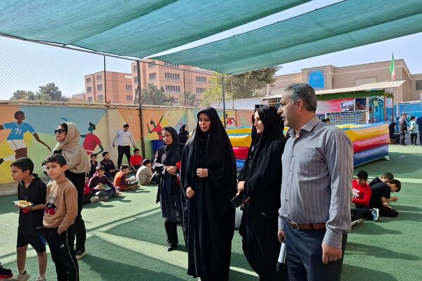 اردوی درون مدرسه ای در دبستان شاهد شهید قدوسی ناحیه دو شهرری 