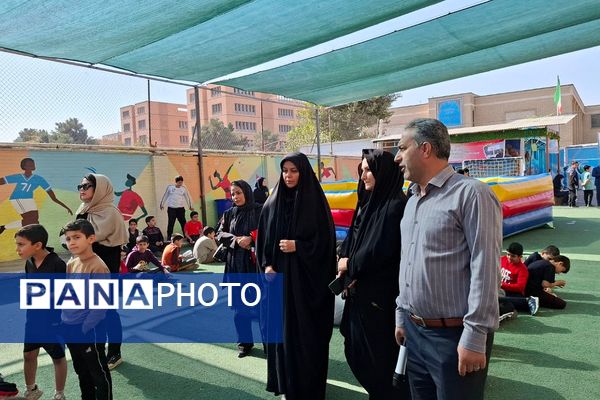 اردوی درون مدرسه ای در دبستان شاهد شهید قدوسی ناحیه دو شهرری 