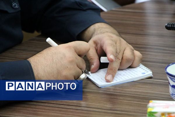 نشست نخبگان استان یزد با مسئول جهاد تبیین کشور