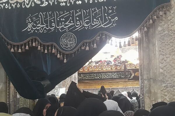 حرم حضرت معصومه(س) در شب شهادت برادر